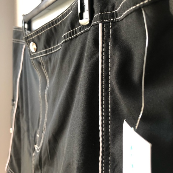 NWT Free Country Women’s Plus Size Swim Board Shorts, Swimsuit bottom black, 2X - Picture 4 of 16